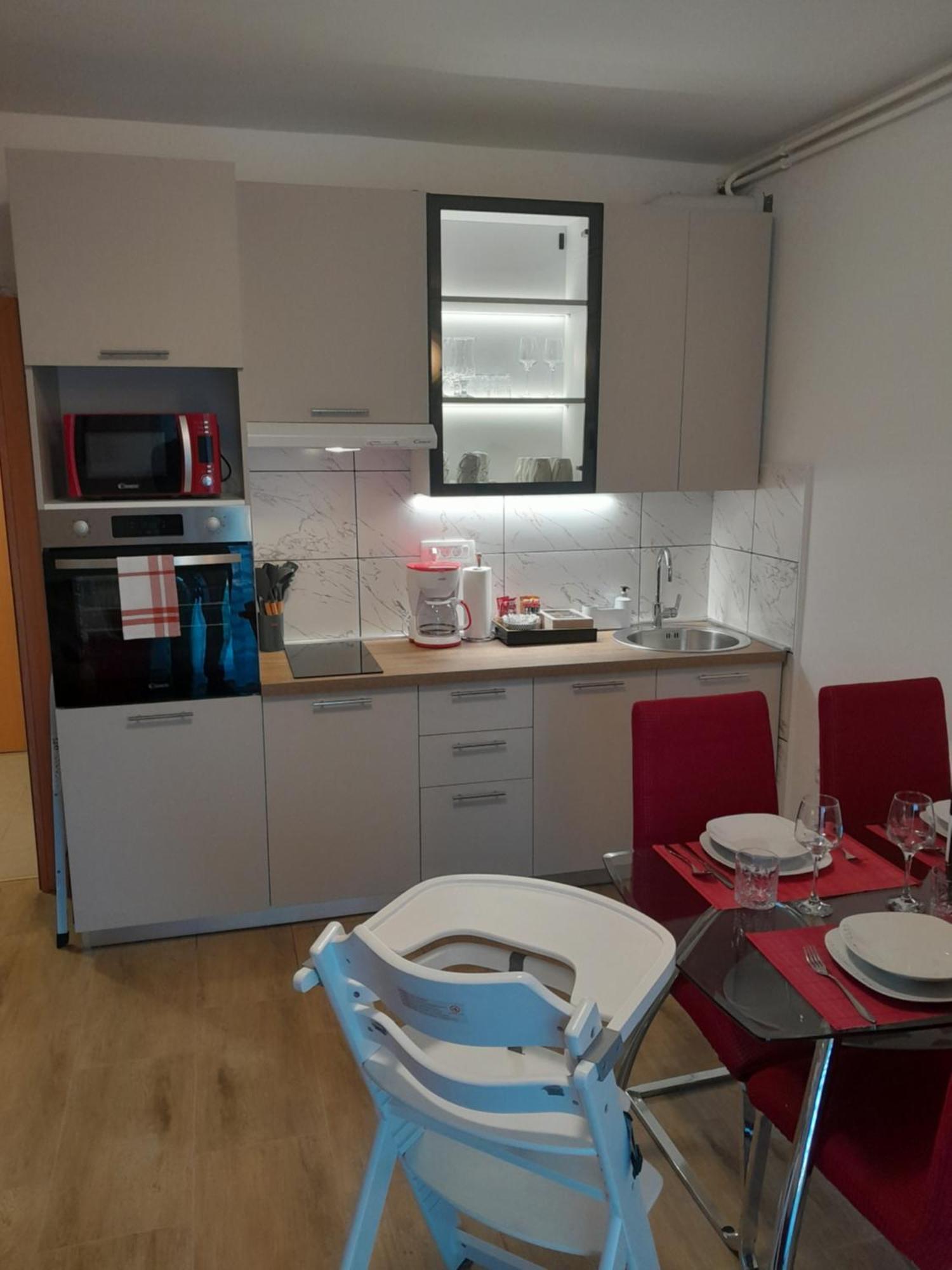 Apartment Dean Klimno Exteriér fotografie
